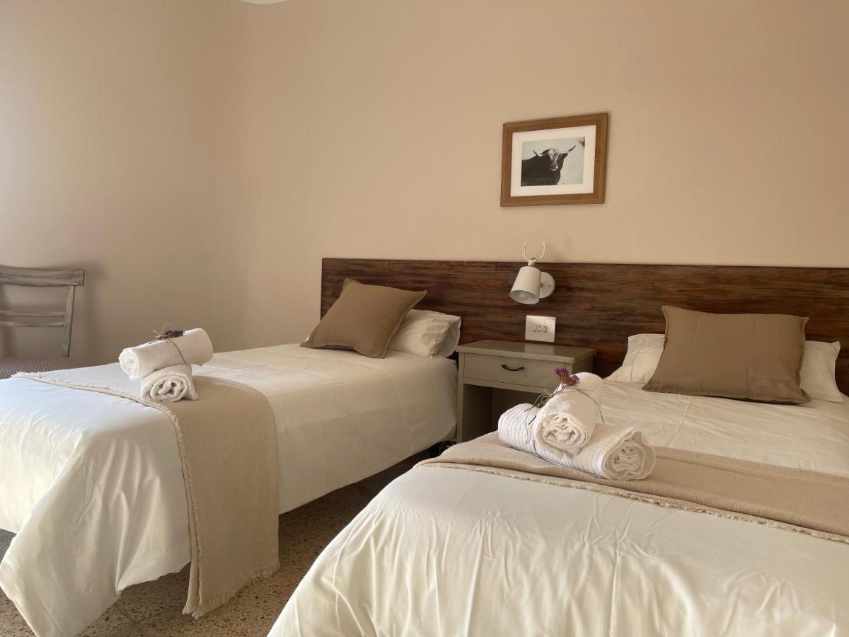 Fonda Peremiquel Hotel Castellar De N'Hug Exterior photo