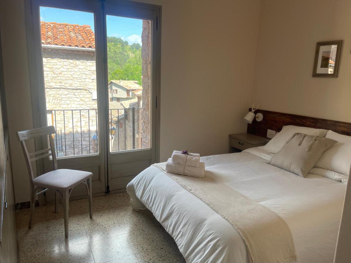 Fonda Peremiquel Hotel Castellar De N'Hug Exterior photo